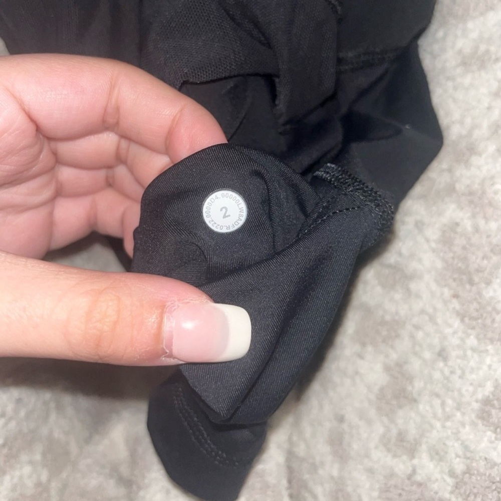 Lululemon hotty hot skort skirt - Picture 3 of 3